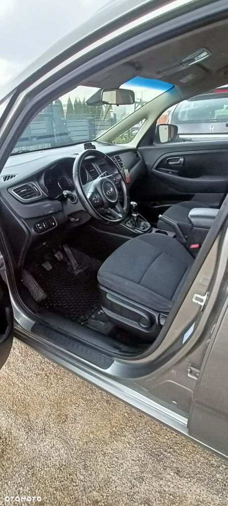 Kia Carens 1.7 CRDi M - 6
