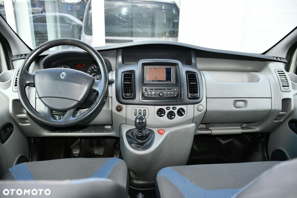 Renault Trafic - 22