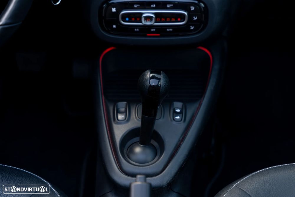 Smart Fortwo Cabrio EQ passion - 24