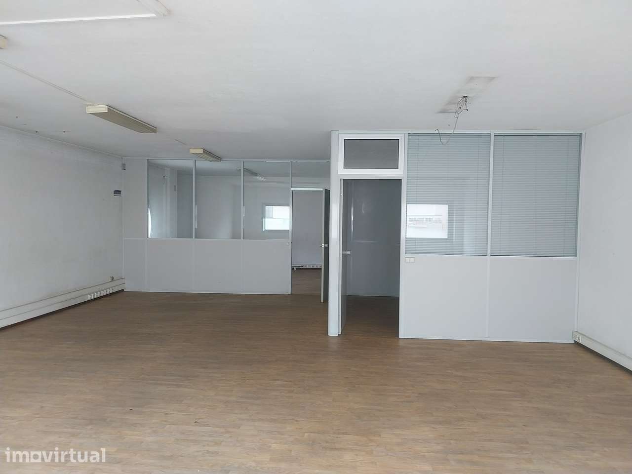 Escritório 105 m² | Centro Comercial D. Dinis | Leiria Centro - Grande imagem: 5/10