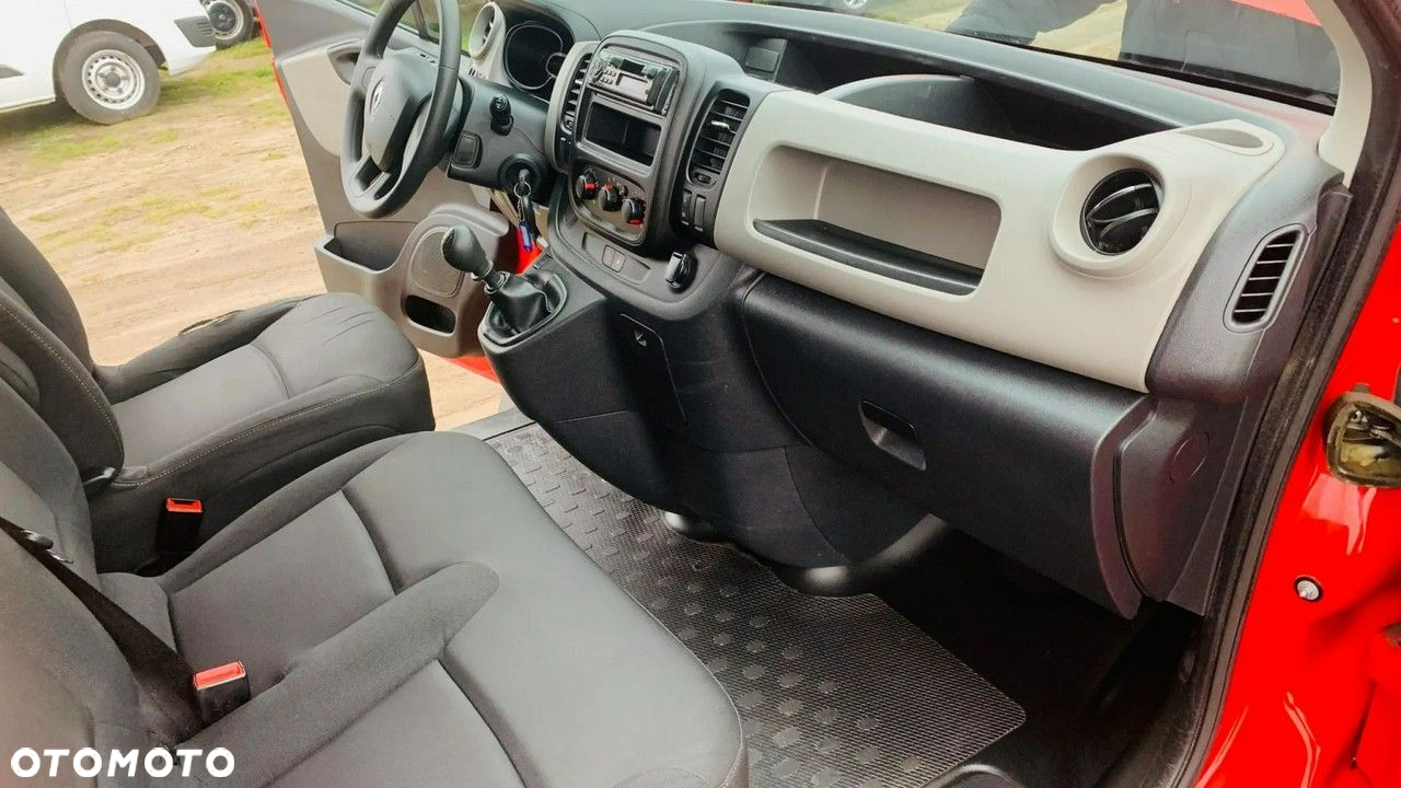 Renault Trafic - 11