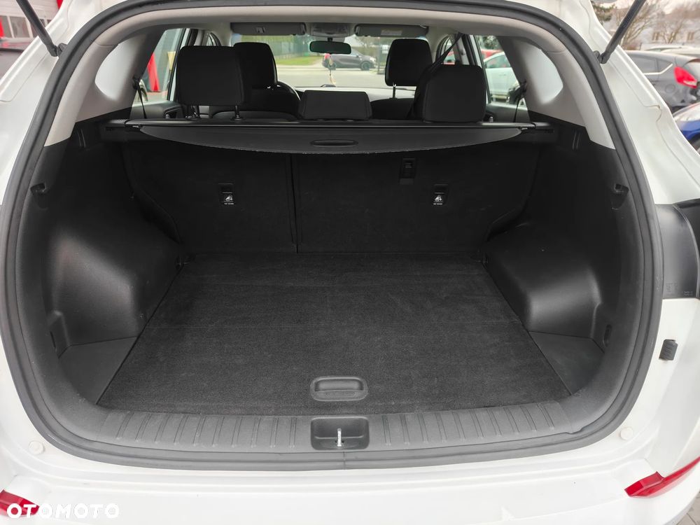 Hyundai Tucson blue 1.7 CRDi 2WD DCT Premium - 31