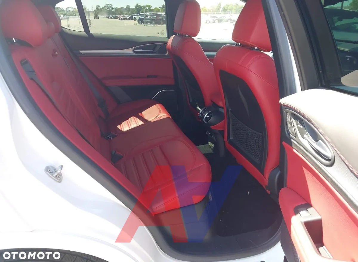 Alfa Romeo Stelvio 2.0 Turbo Veloce TI Q4 - 10