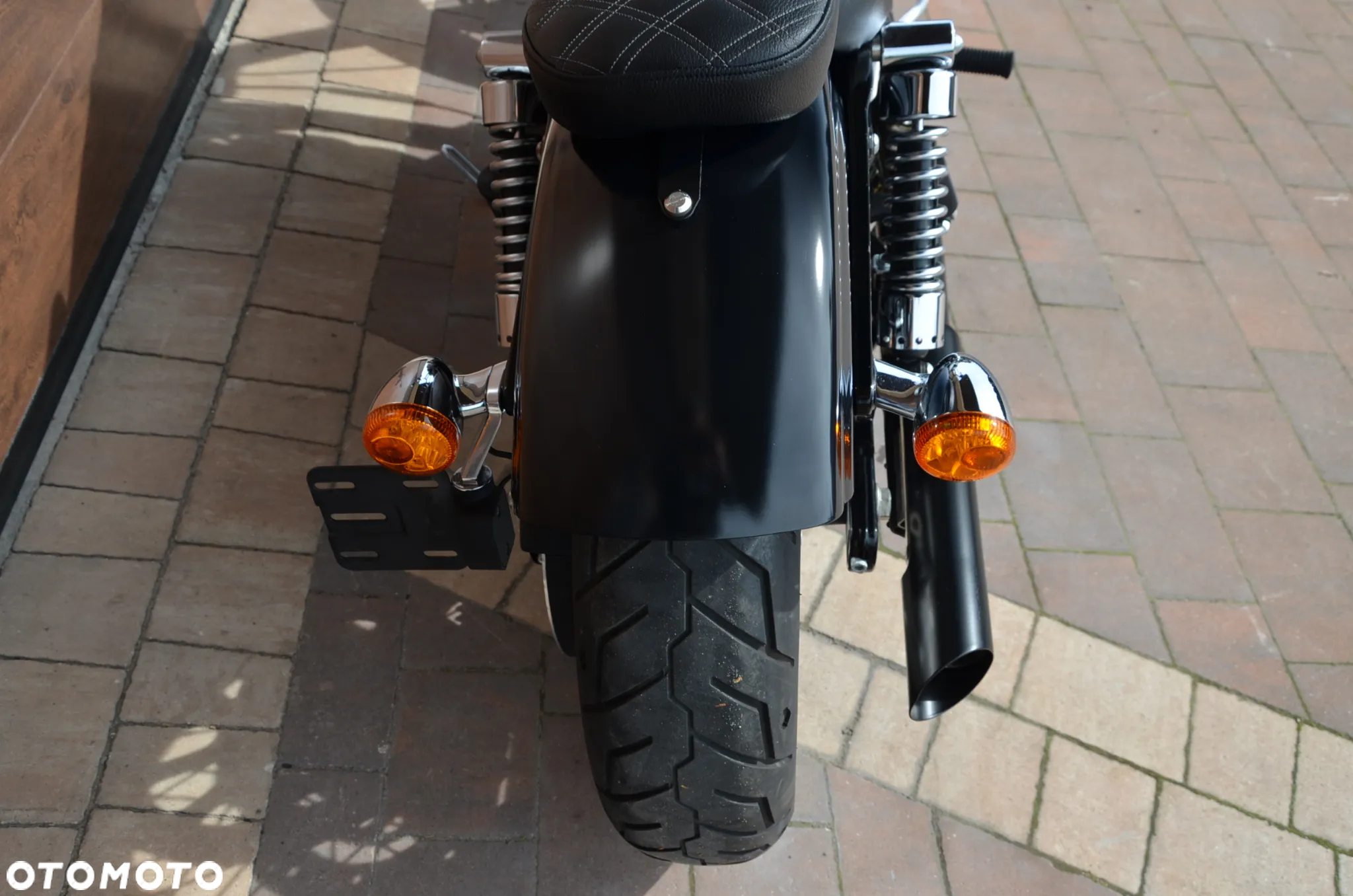 Harley-Davidson Dyna Street Bob - 22