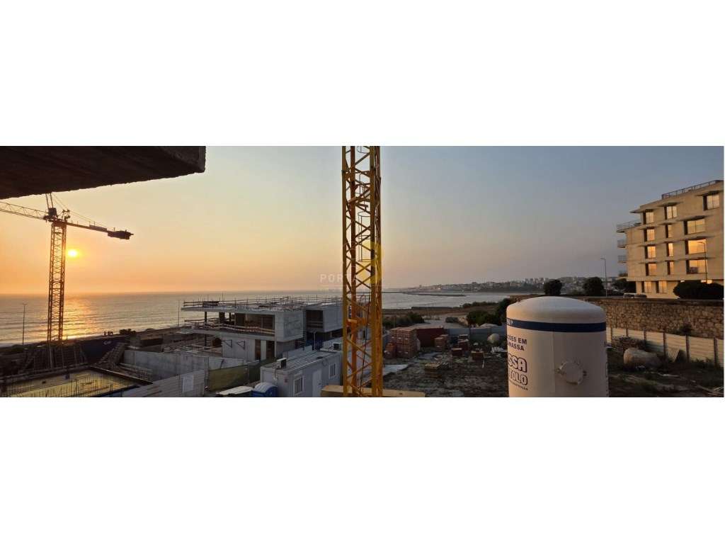 Apartamento T2 com Varanda e Vista Mar 1ª linha - Grande imagem: 5/21