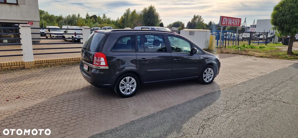 Opel Zafira - 4