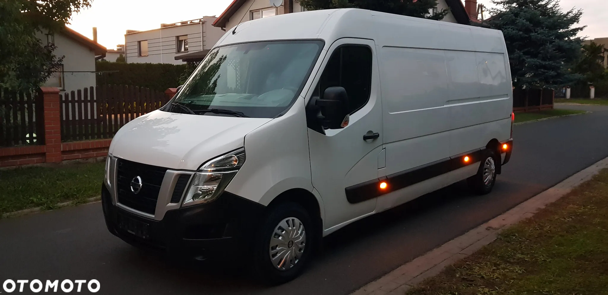 Nissan NV 400 - 37