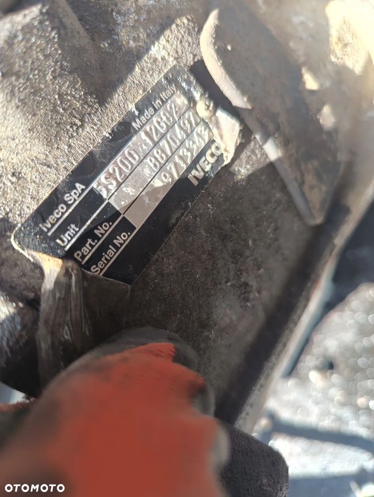 SKRZYNIA BIEGOW IVECO 2.8 8870497 5S200 12G02 - 2