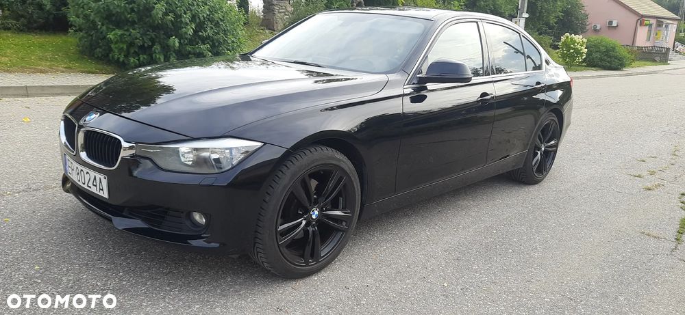 BMW Seria 3 328i - 1