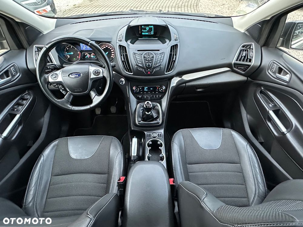 Ford Kuga 2.0 TDCi 2x4 Titanium - 20