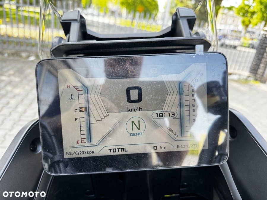 QJMOTOR SVT 650X - 7