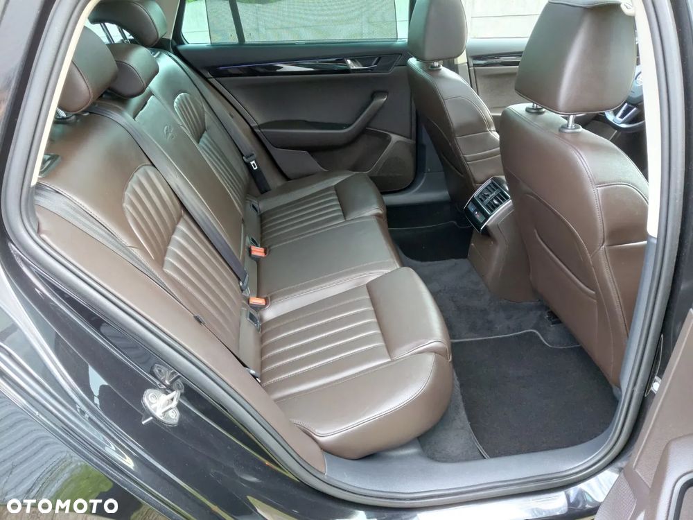 Skoda Superb 2.0 TDI DSG L&K - 19