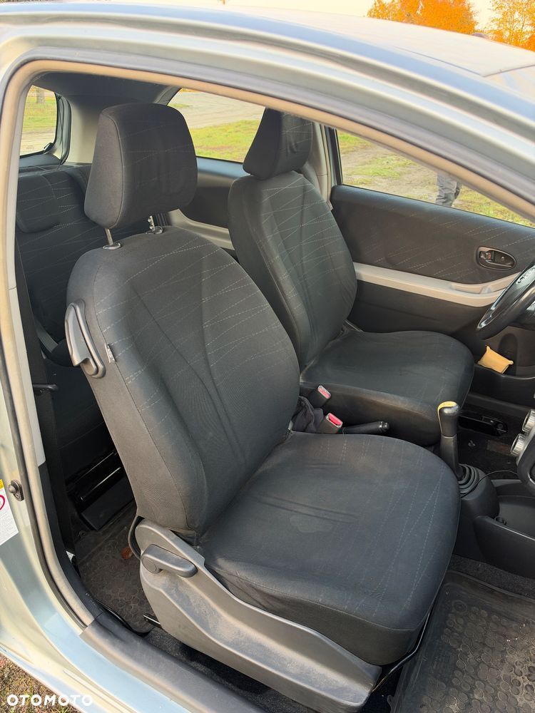 Toyota Yaris 2007 photo 4