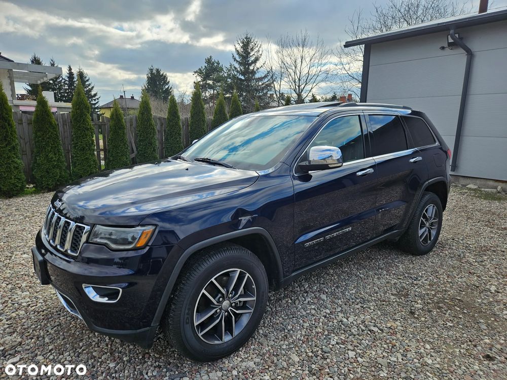 Jeep Grand Cherokee - 36