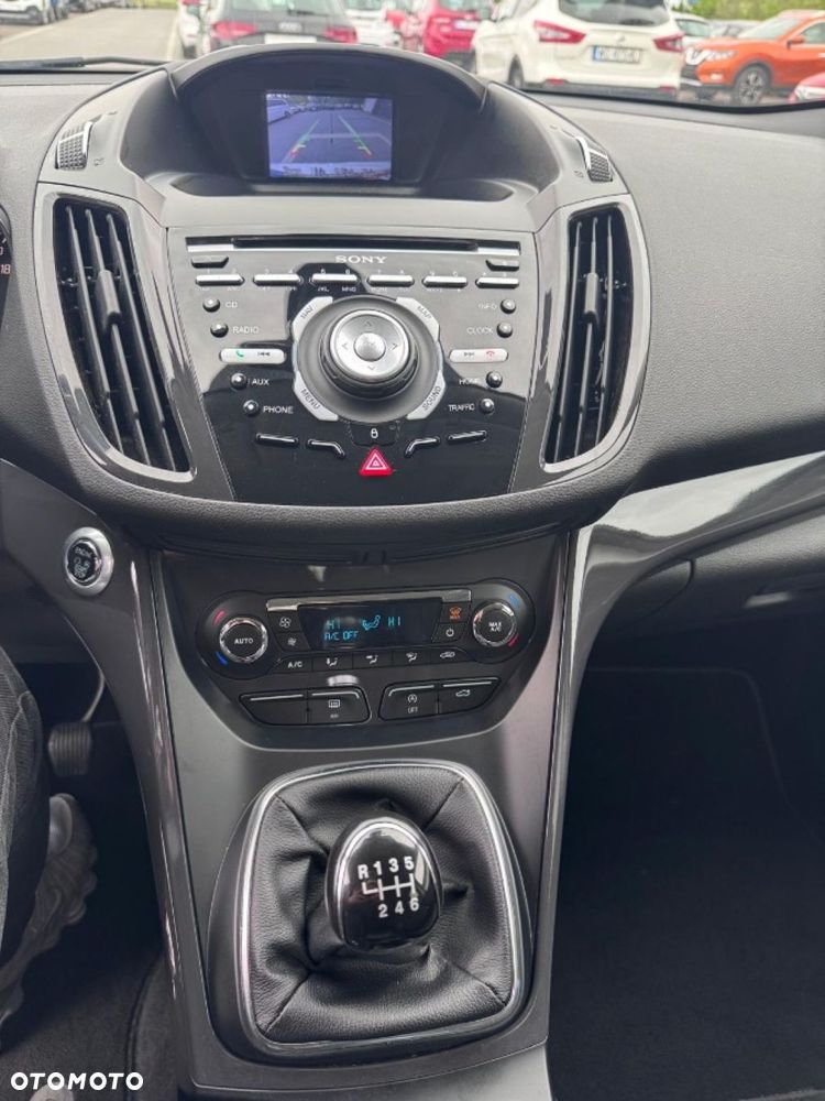 Ford Kuga 1.6 EcoBoost 2x4 Individual - 23
