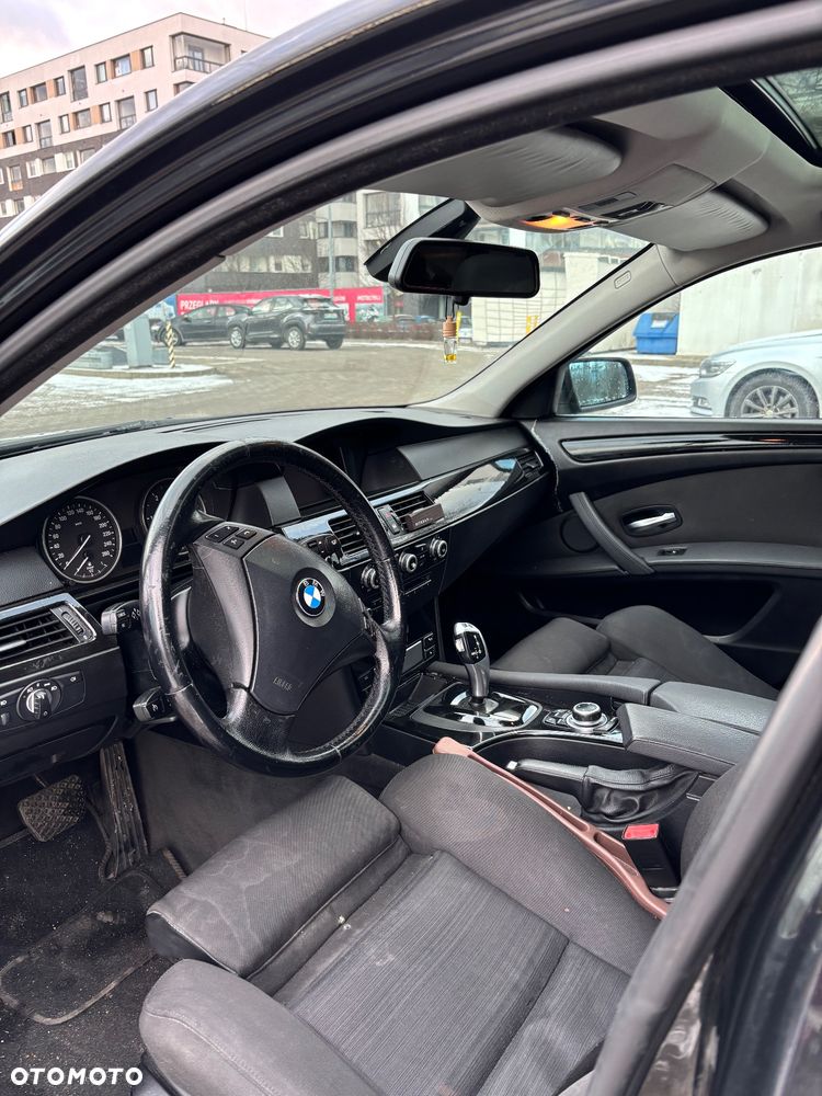 BMW Seria 5 520d - 14