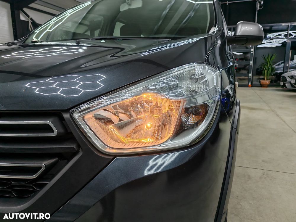 Dacia Lodgy 1.5 dCi Stepway - 33