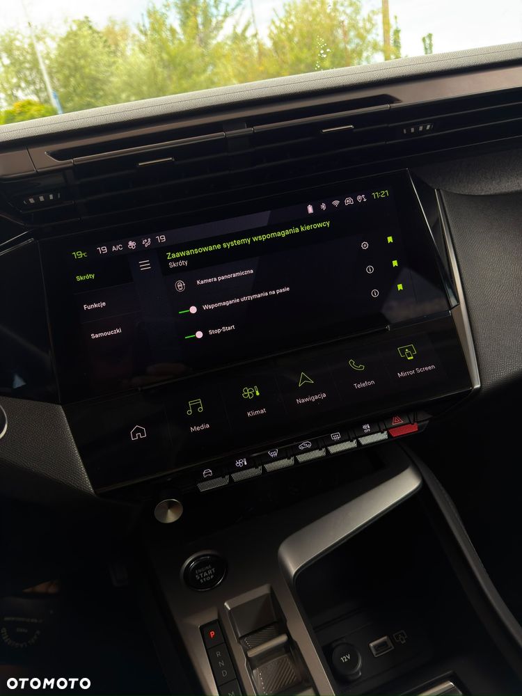 Peugeot 308 1.2 PureTech Allure Pack S&S EAT8 - 31