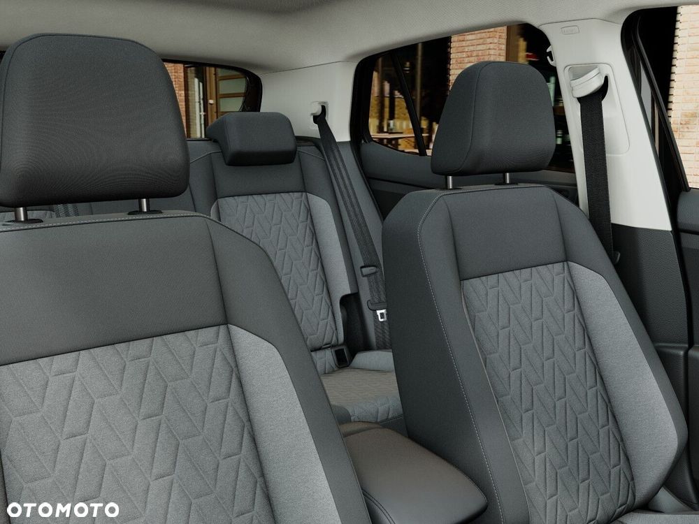 Volkswagen T-Cross - 12