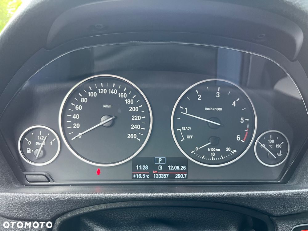 BMW Seria 3 318d - 13