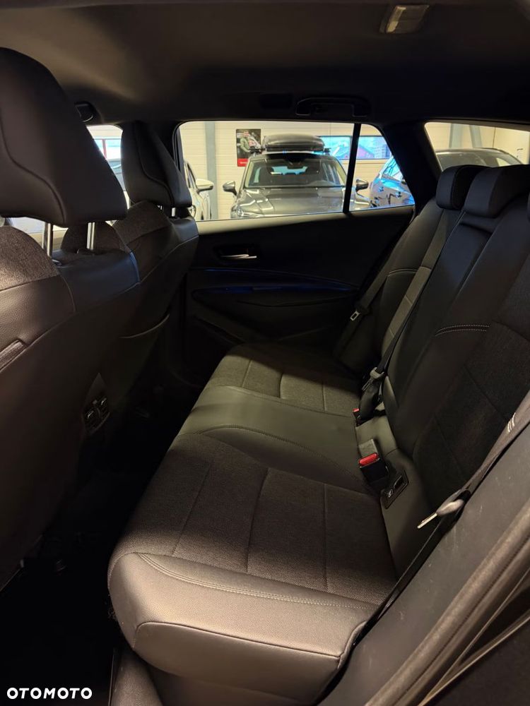 Toyota Corolla 1.8 Hybrid Active - 25