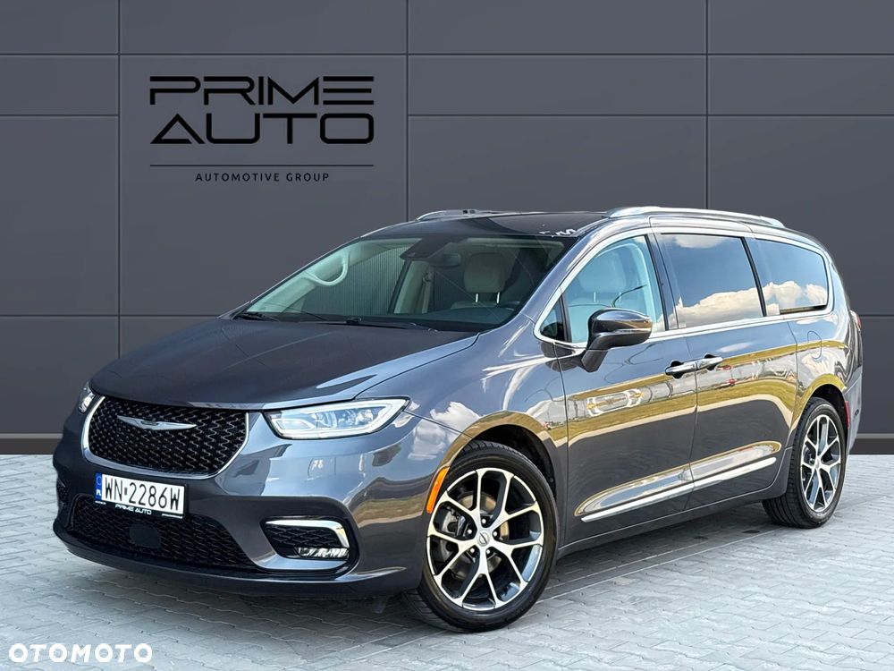 Chrysler Pacifica - 2