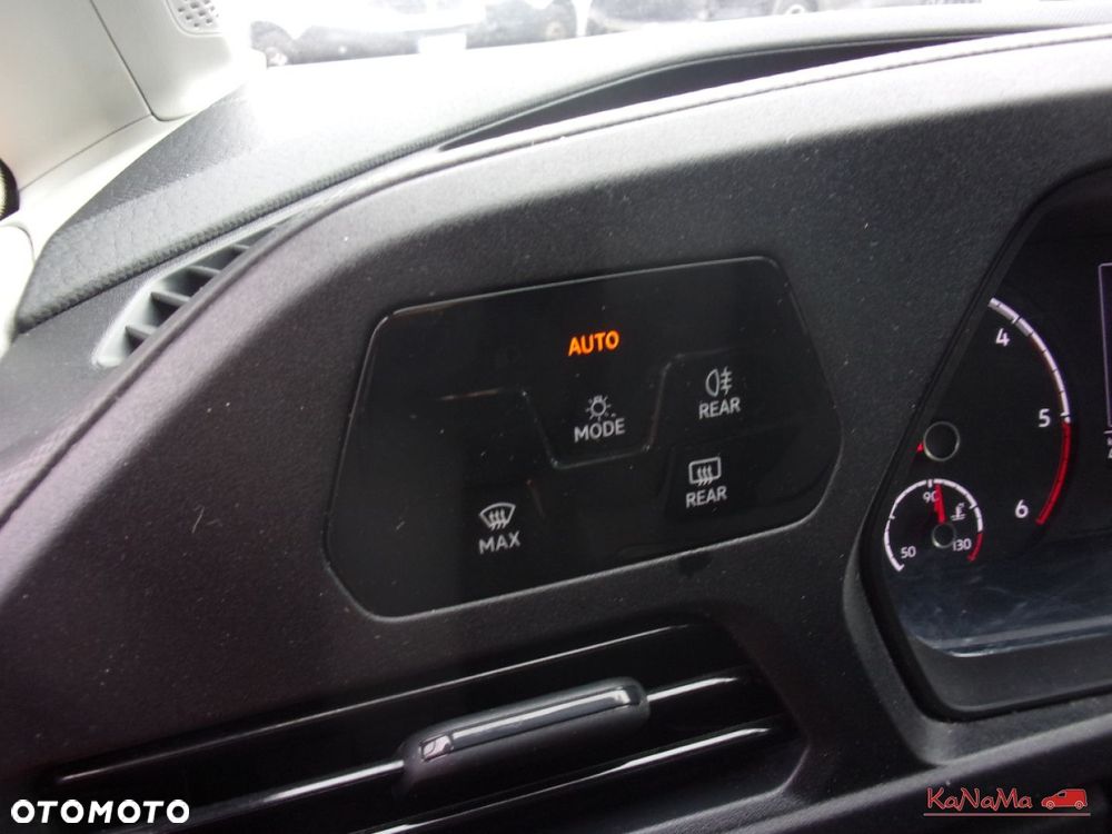 Volkswagen Caddy - 22