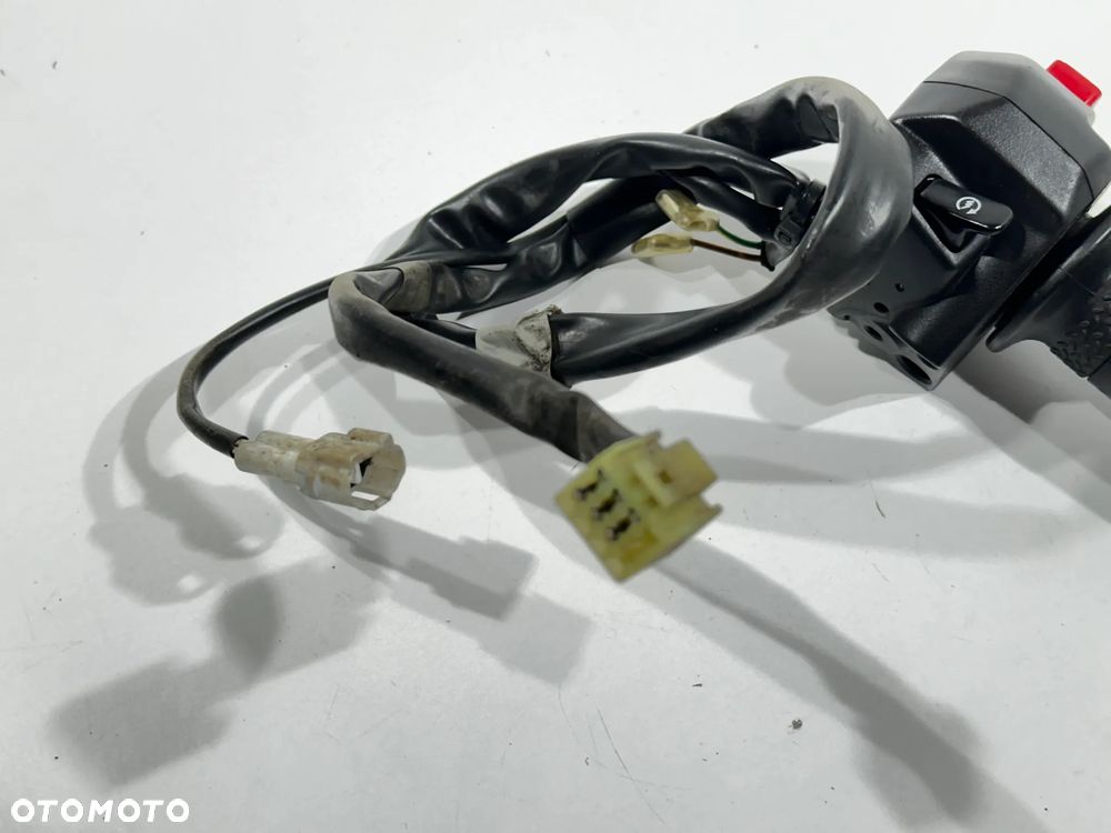 Przełącznik prawy  Yamaha YZF R125   18-20R - 2