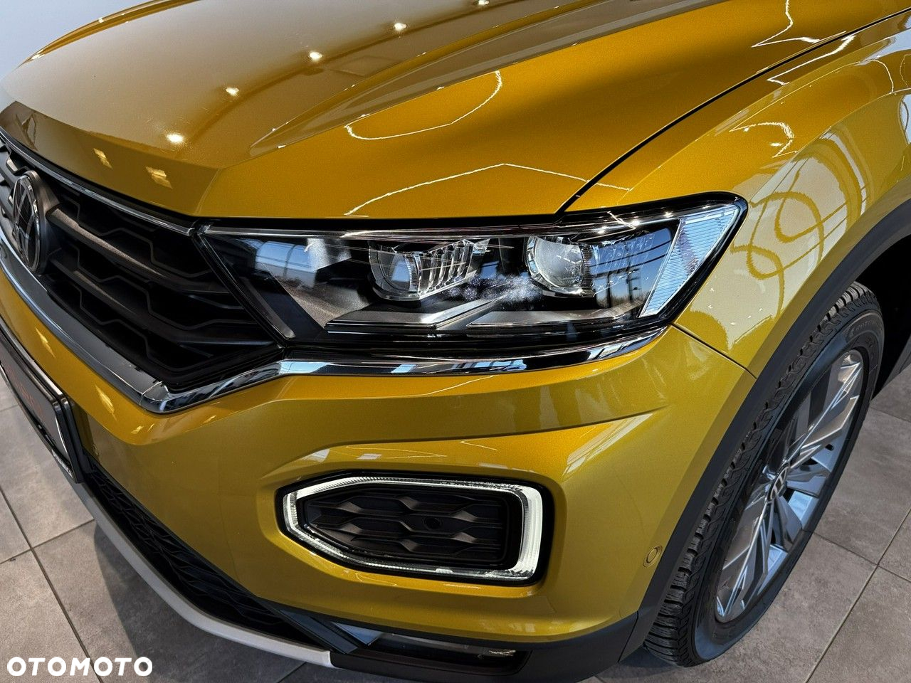 Volkswagen T-Roc - 10