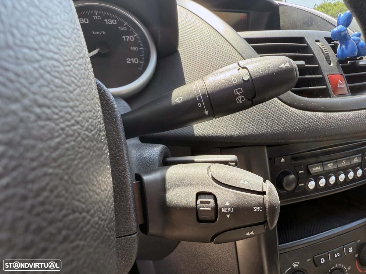 Peugeot 207 1.4 HDi Active - 22