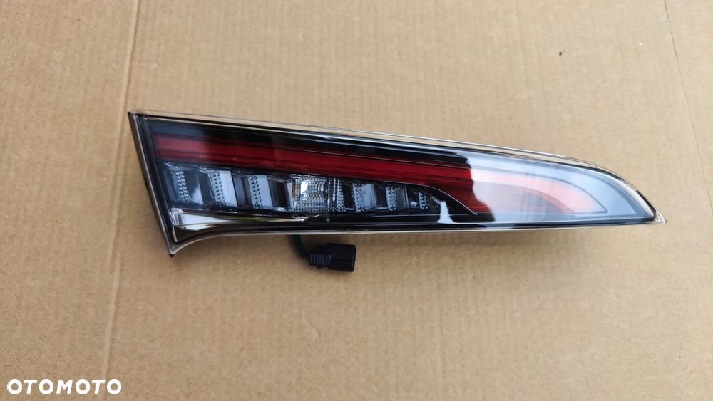 Toyota Corolla E21 19-22 HB Lampa Lewa Tylna LED w Klapę - 2