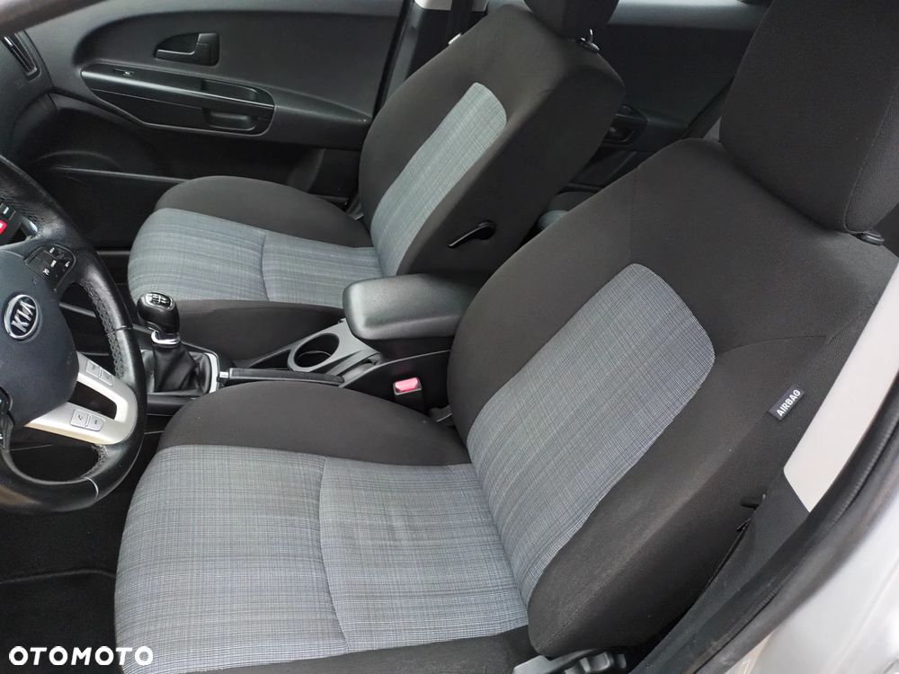 Kia Ceed 1.4 CVVT Edition 7 - 22