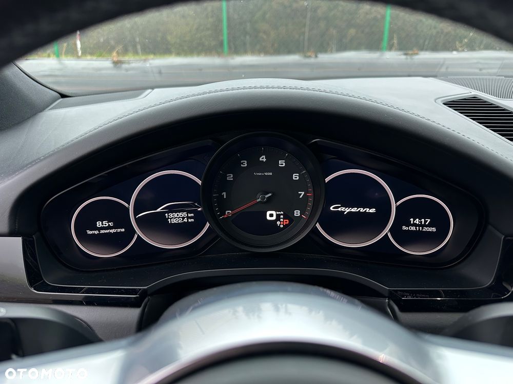 Porsche Cayenne - 21