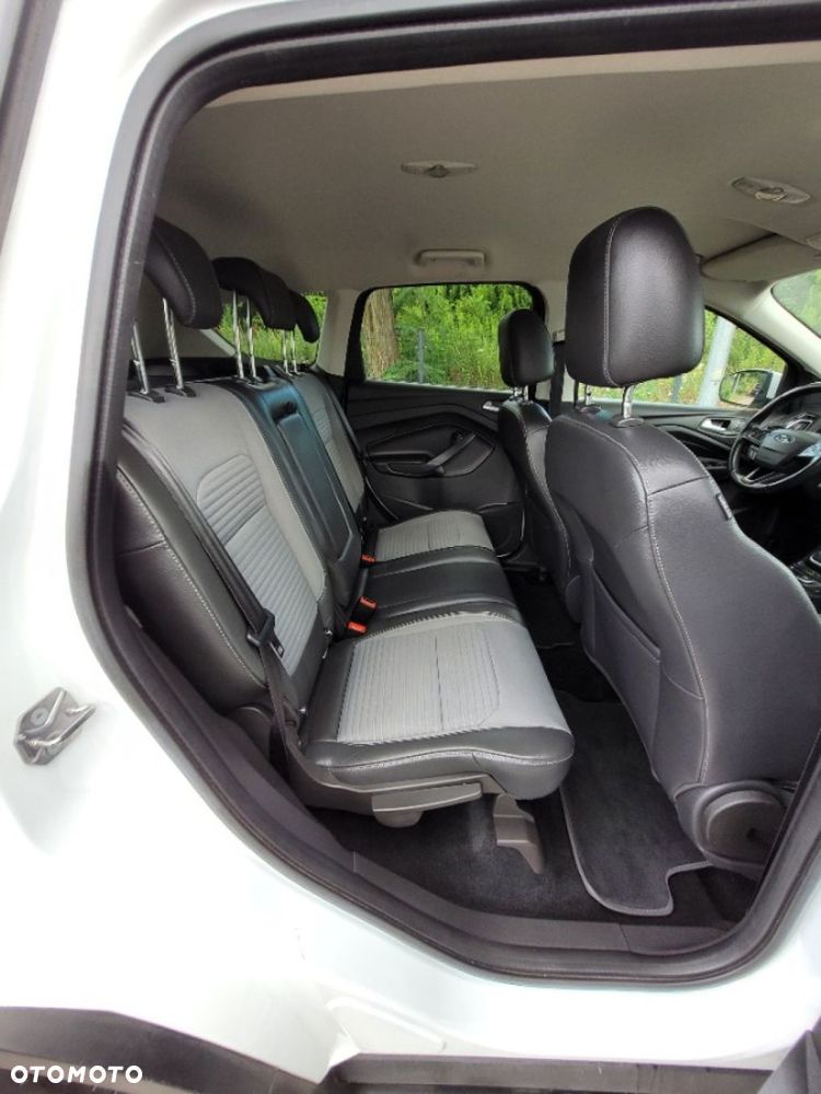 Ford Kuga 2.0 TDCi 4WD Titanium - 17