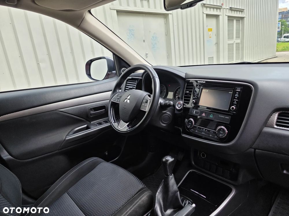 Mitsubishi Outlander 2.0 City Style 2WD - 12