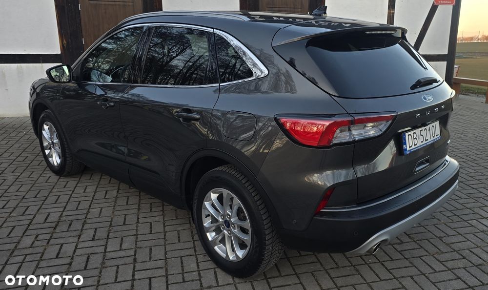 Ford Kuga 2.0 EcoBlue Hybrid TITANIUM - 2