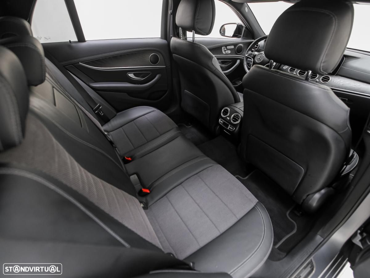 Mercedes-Benz E 300 de 4Matic T 9G-TRONIC Exclusive - 9