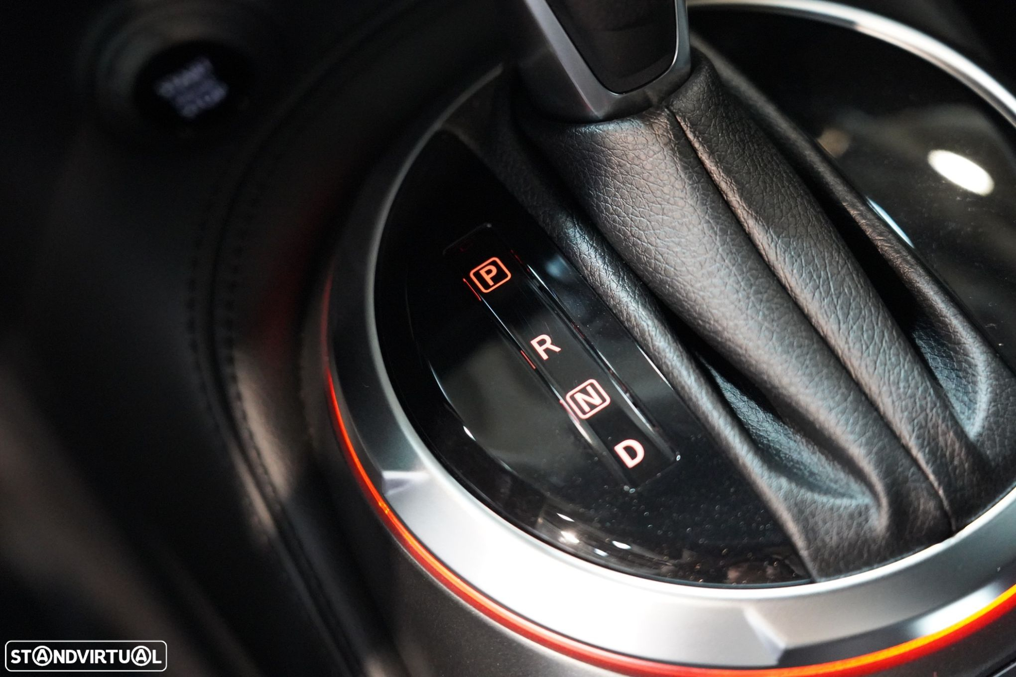 Nissan Juke 1.0 DIG-T N-Connecta DCT - 19