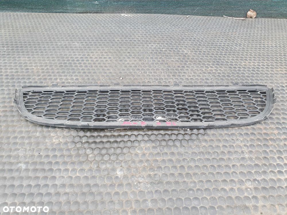 Kratka 7128613 7128614 7906809 Atrapa Nerki Nerka Gril Atrapka Zderzaka Przód M-Pakiet BMW 1 E81 E87 LCI Lift - 39