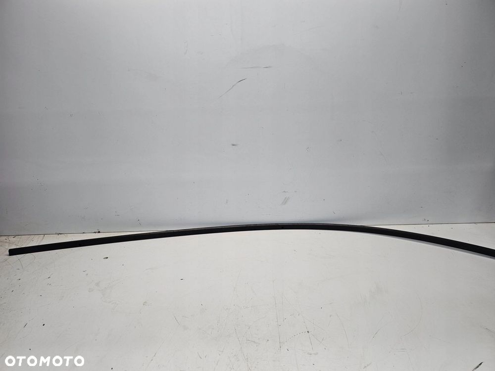 LISTWA KAROSERYJNA MAT PRAWA AUDI A3 8V SPORTBACK 8V4853704B - 1