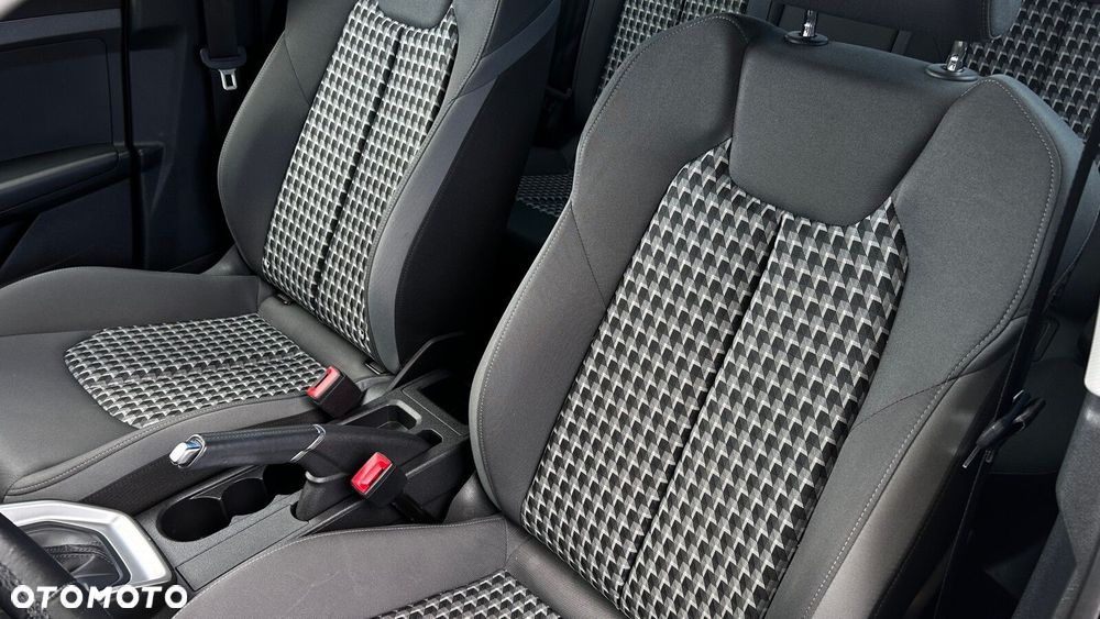 Audi A1 Sportback 30 TFSI Advanced S tronic - 12