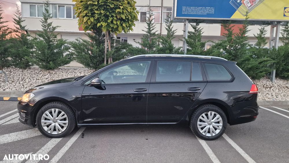 Volkswagen Golf 2.0 TDI BlueMotion Technology Lounge - 4