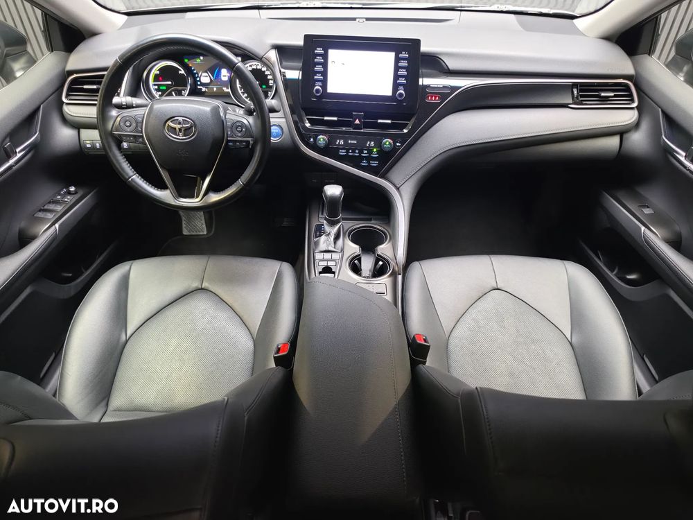 Toyota Camry 2.5 Dynamic - 3