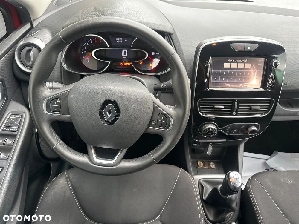Renault Clio - 24