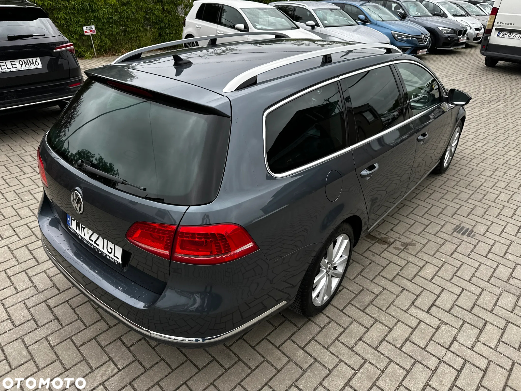 Volkswagen Passat - 37