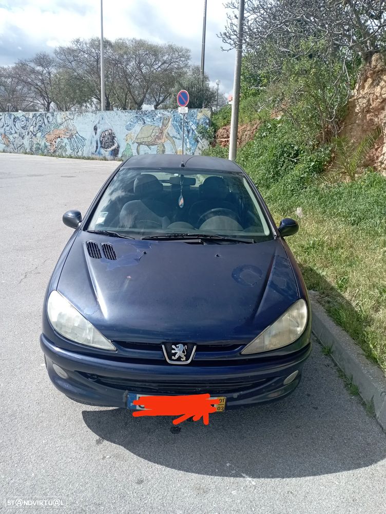 Peugeot 206 1.1 XT - 1