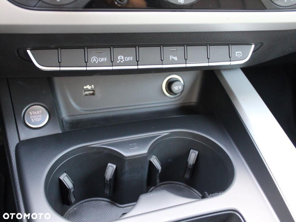 Audi A4 Limousine - 22