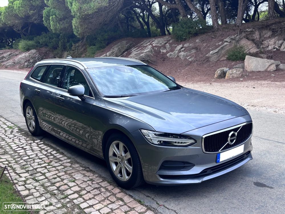 Volvo V90 2.0 D4 Momentum Geartronic - 6
