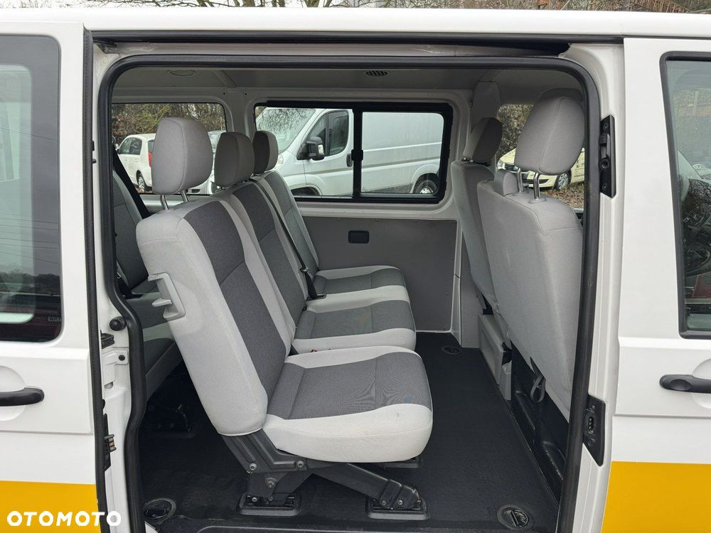 Volkswagen Transporter - 16