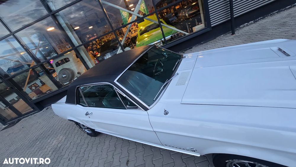 Ford Mustang - 19